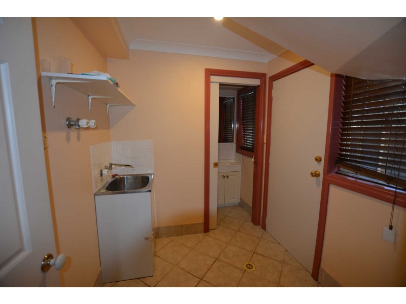 726 MERRYLANDS RD, Greystanes NSW 2145