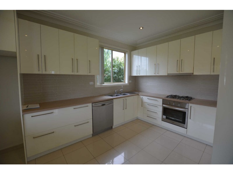 52 Leach Road, Guildford NSW 2161