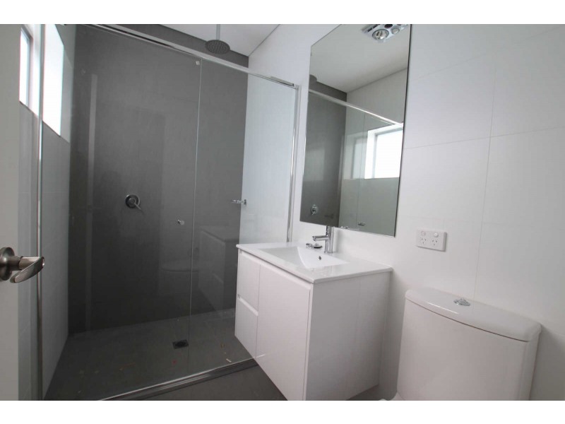 107B DAMIEN AVENUE, Greystanes NSW 2145