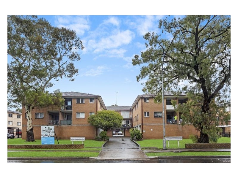13/25 Cambridge Street, Merrylands NSW 2160