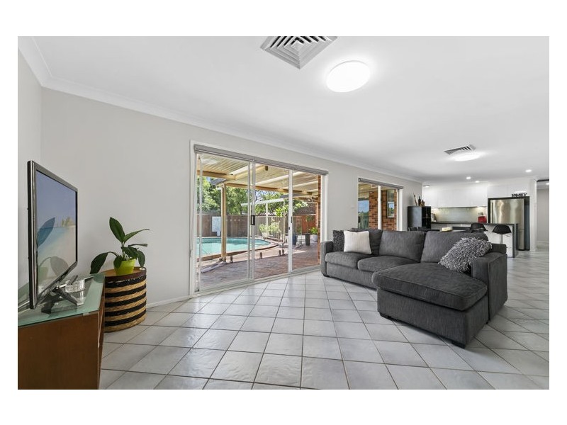 27 Cameron Court, Merrylands NSW 2160