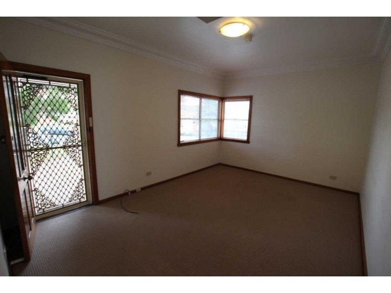10 ELLIS STREET, Merrylands NSW 2160