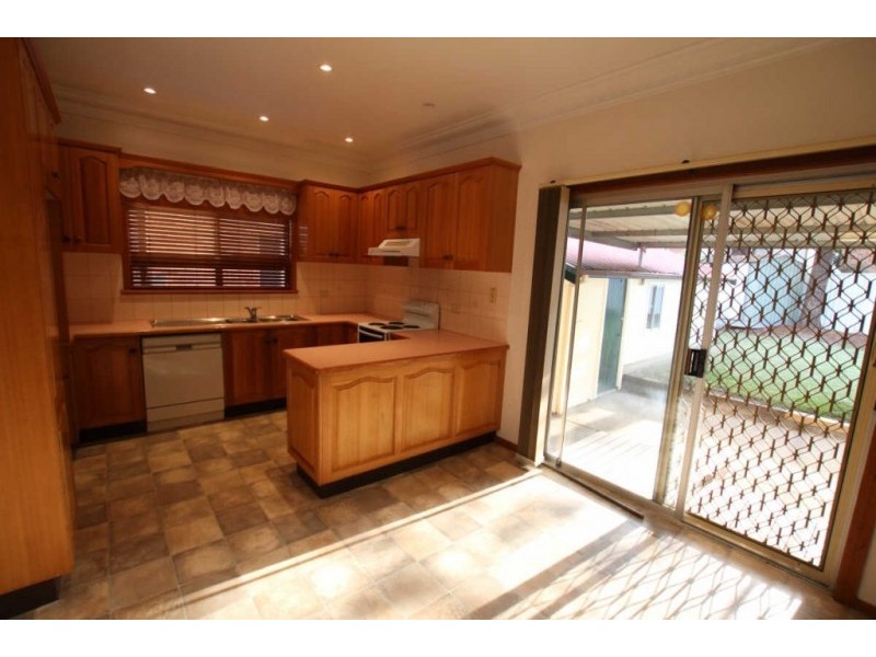 10 ELLIS STREET, Merrylands NSW 2160