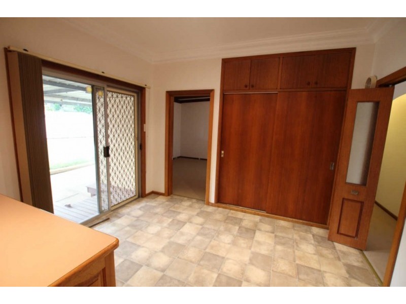 10 ELLIS STREET, Merrylands NSW 2160