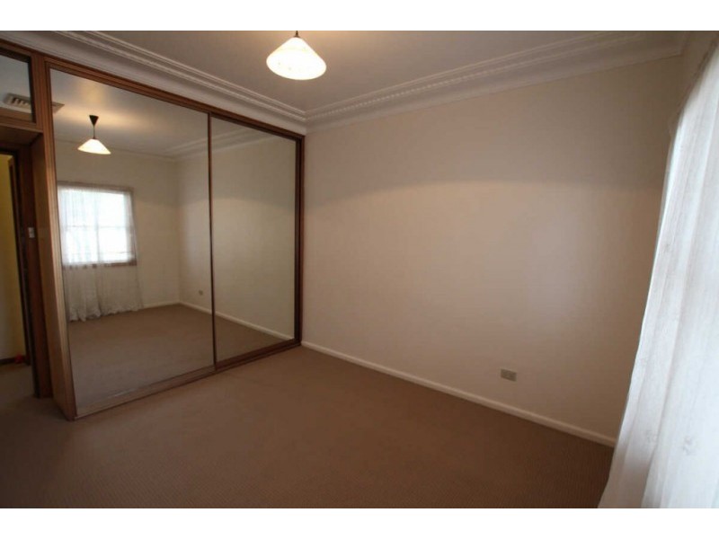 10 ELLIS STREET, Merrylands NSW 2160