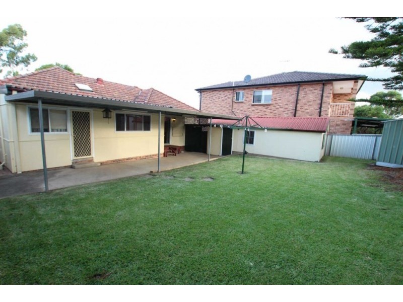 10 ELLIS STREET, Merrylands NSW 2160