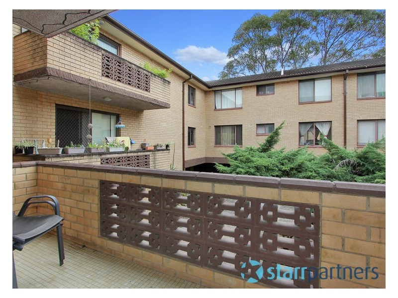 8/4 Arthur Street, Merrylands NSW 2160