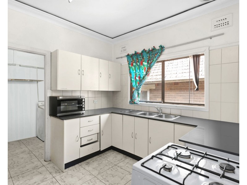 135 Woodville Road, Merrylands NSW 2160