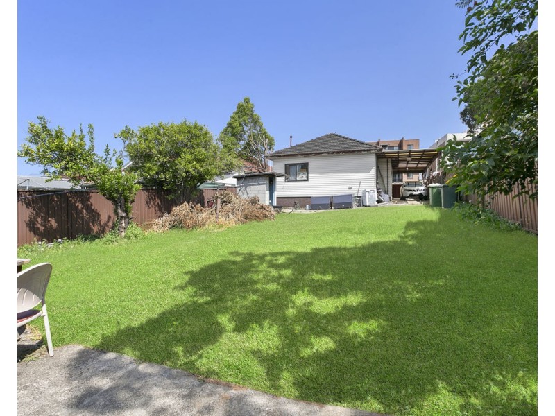 135 Woodville Road, Merrylands NSW 2160