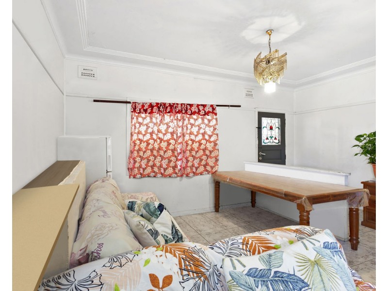 135 Woodville Road, Merrylands NSW 2160