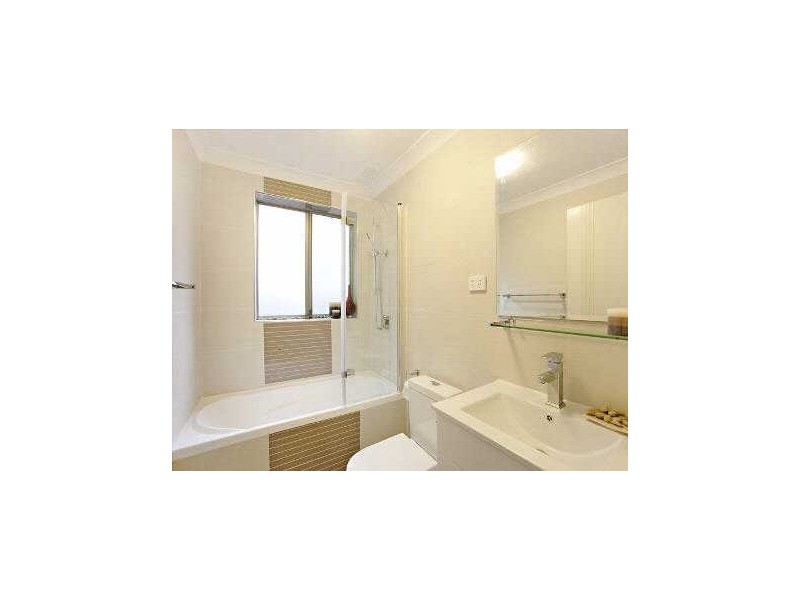 2/25 ADDLESTONE ROAD, Merrylands NSW 2160