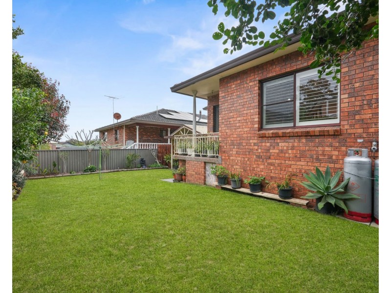 12 Rosalind Street, Greystanes NSW 2145