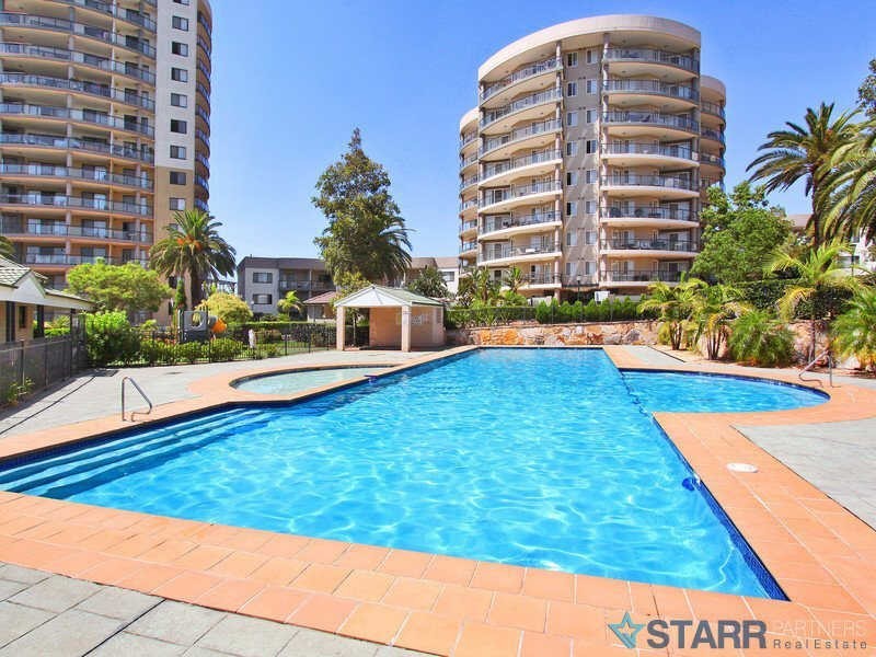 601/91C BRIDGE ROAD, Westmead NSW 2145