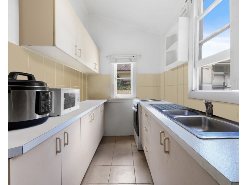 4 Birmingham Street, Merrylands NSW 2160