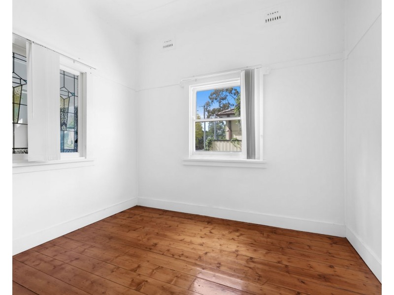 4 Birmingham Street, Merrylands NSW 2160