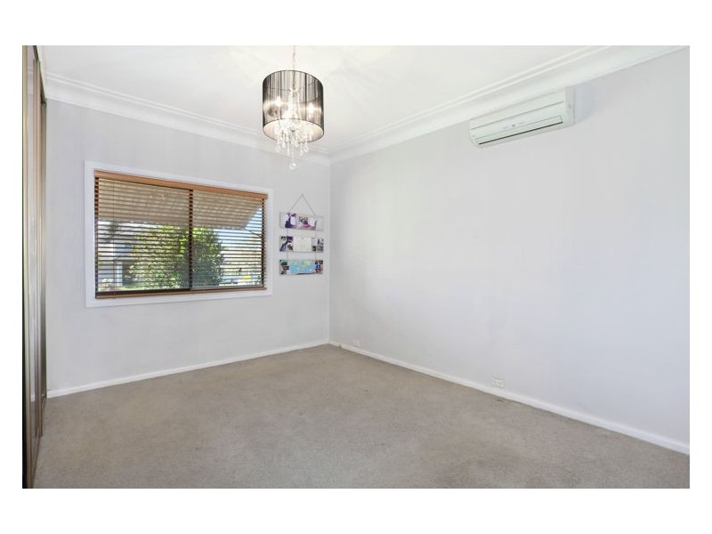 22 Merryl Avenue, Toongabbie NSW 2146