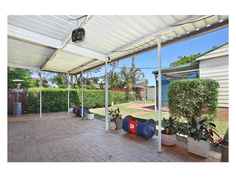 22 Merryl Avenue, Toongabbie NSW 2146