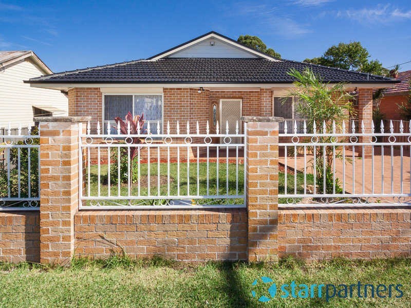 49 THE GROVE, Fairfield NSW 2165