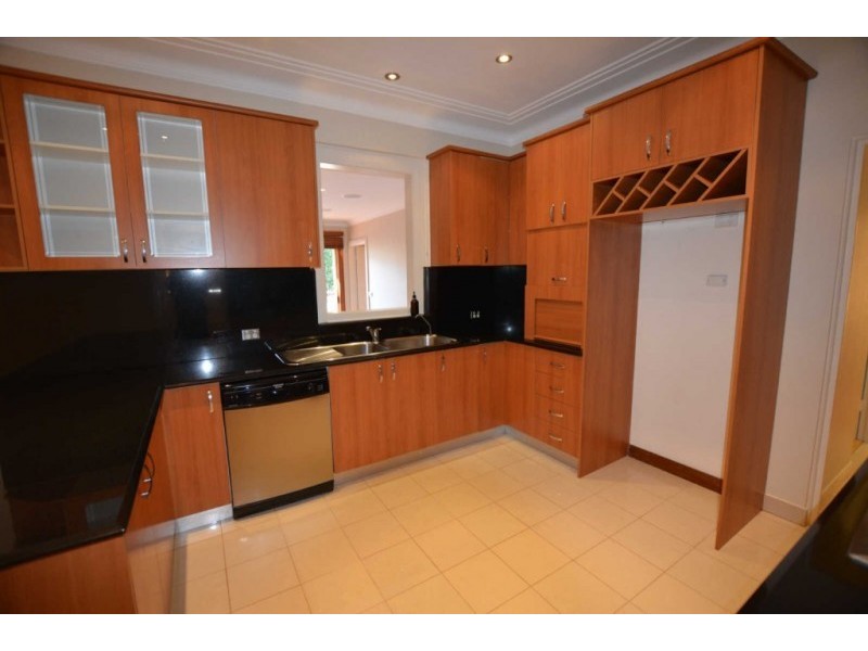 29 LIND AVENUE, Oatlands NSW 2117