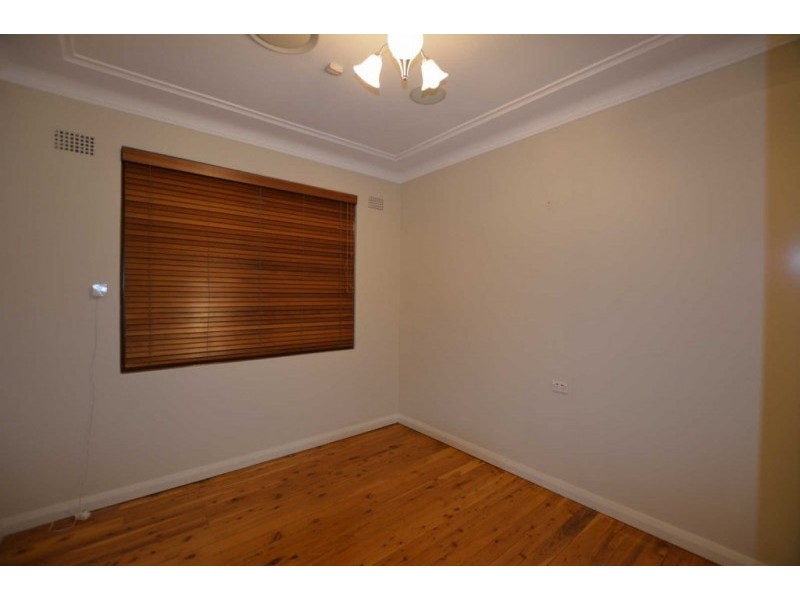 29 LIND AVENUE, Oatlands NSW 2117