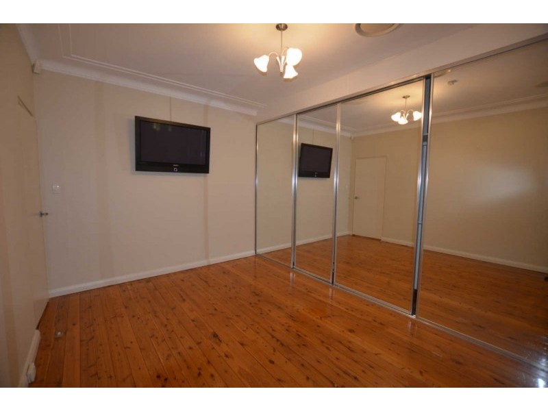 29 LIND AVENUE, Oatlands NSW 2117