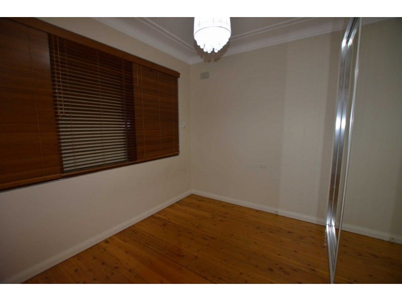 29 LIND AVENUE, Oatlands NSW 2117