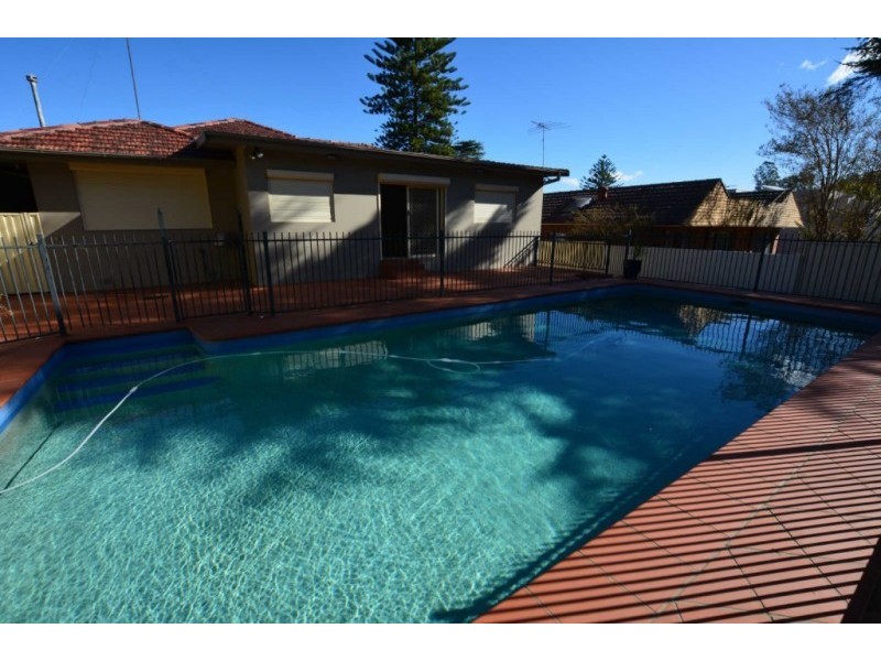 29 LIND AVENUE, Oatlands NSW 2117