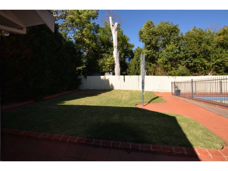 29 LIND AVENUE, Oatlands NSW 2117