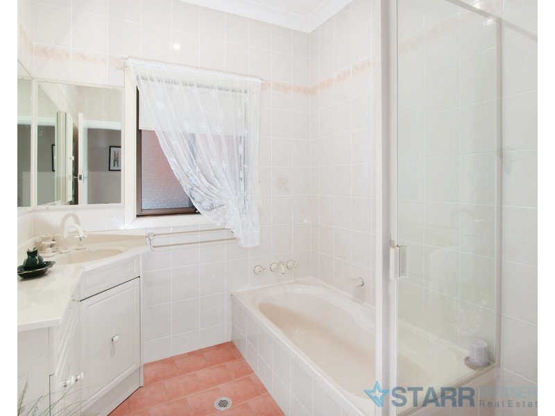 8 Bowden St, Merrylands NSW 2160