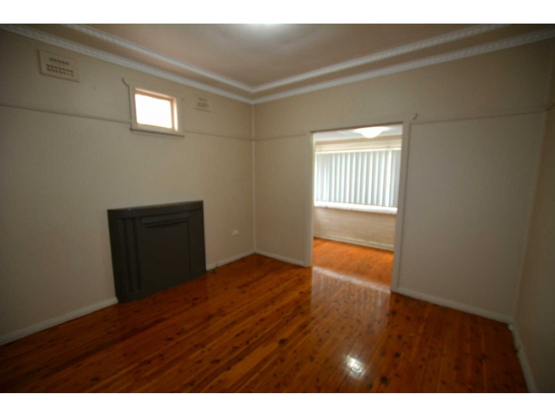 19 BURSILL STREET, Guildford NSW 2161