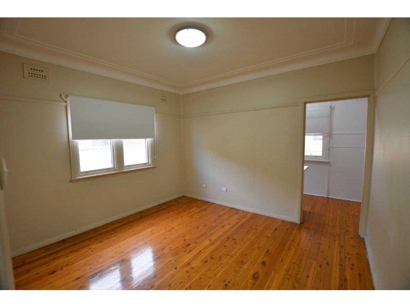 19 BURSILL STREET, Guildford NSW 2161