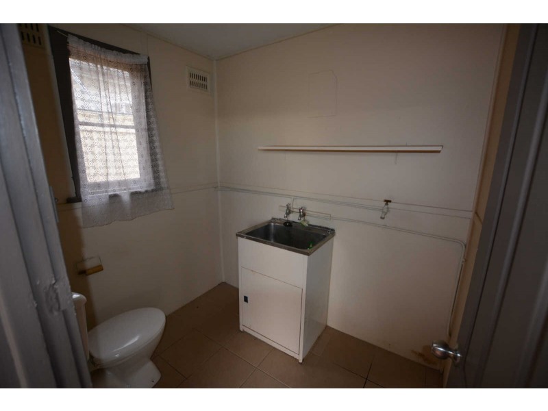 19 BURSILL STREET, Guildford NSW 2161