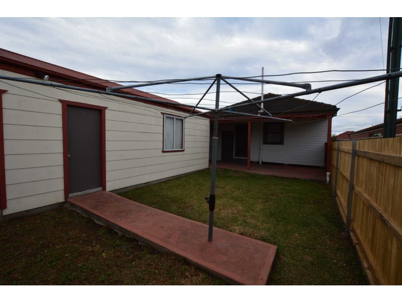 19 BURSILL STREET, Guildford NSW 2161