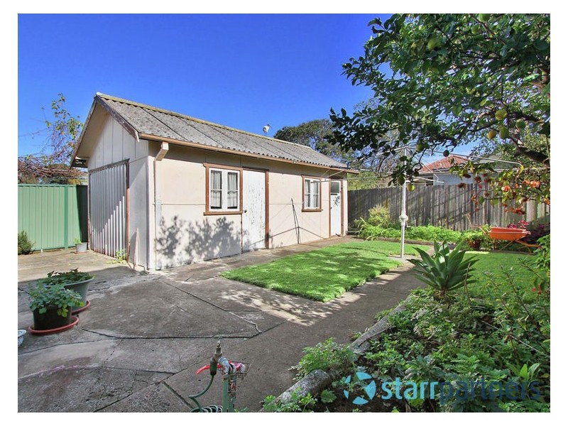 33 Binda Street, Merrylands NSW 2160