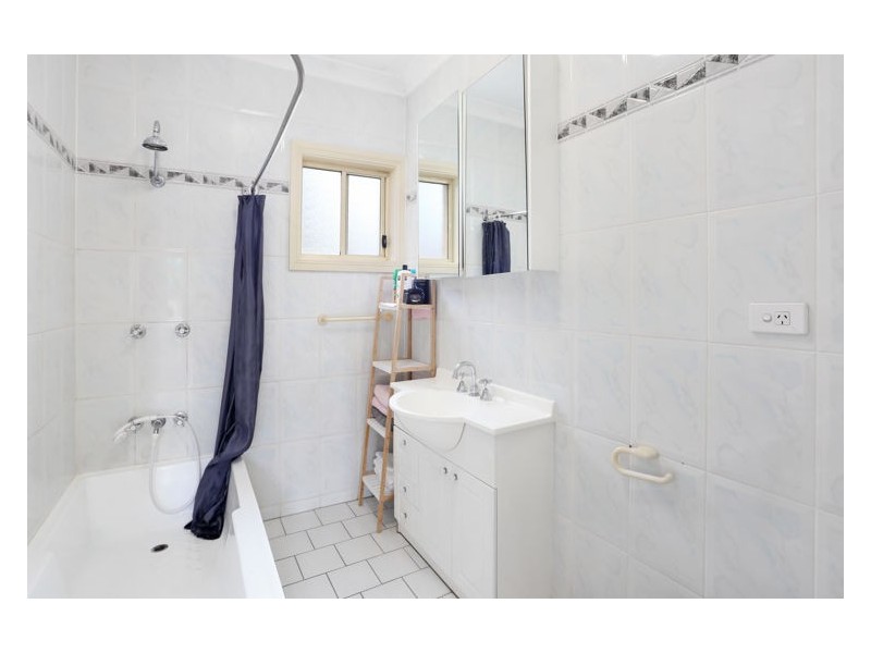 23 Renfrew Street, Guildford NSW 2161