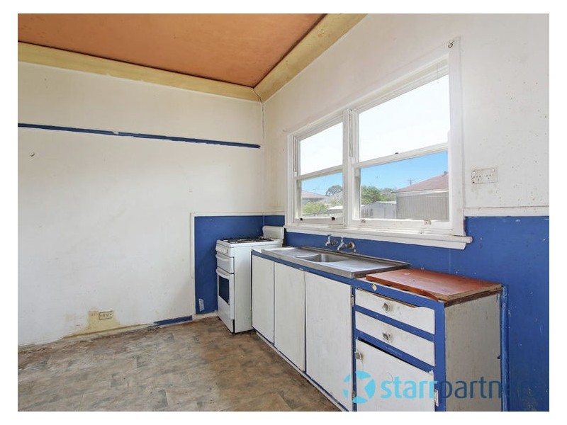 13 Lewis Street, South Wentworthville NSW 2145