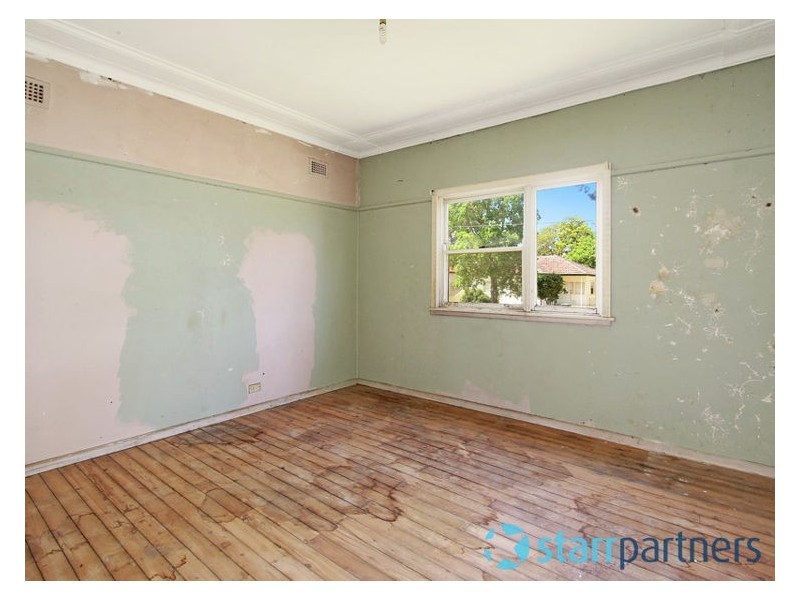 13 Lewis Street, South Wentworthville NSW 2145