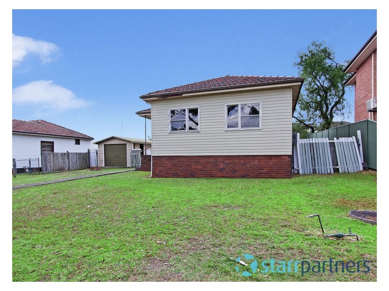 13 Lewis Street, South Wentworthville NSW 2145