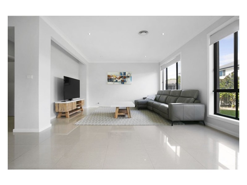 20 Lawson Avenue, Pemulwuy NSW 2145