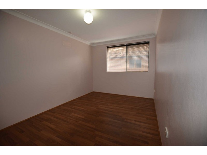 20/37 MEMORIAL AV, Merrylands NSW 2160