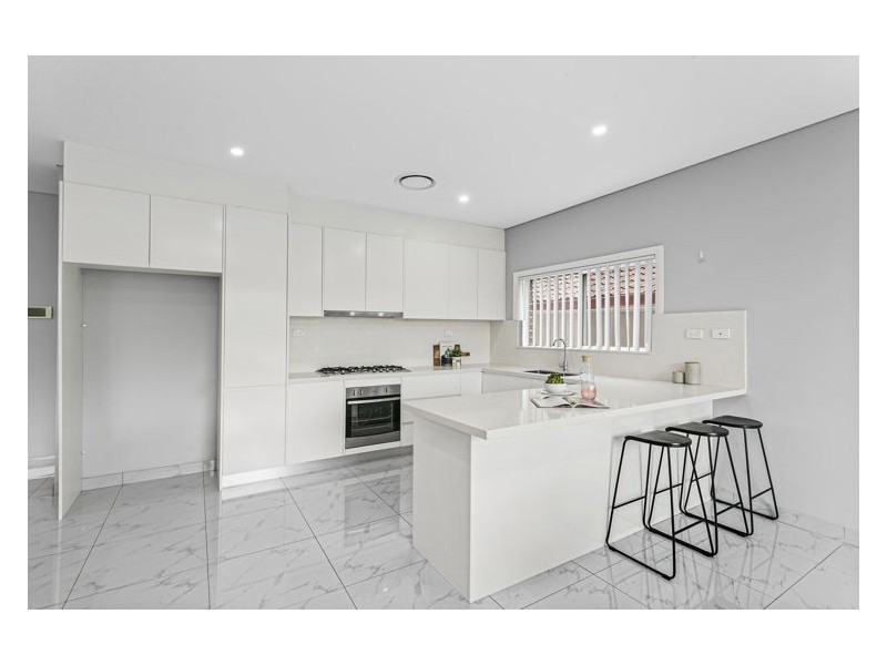 4 Serpentine Street, Merrylands NSW 2160