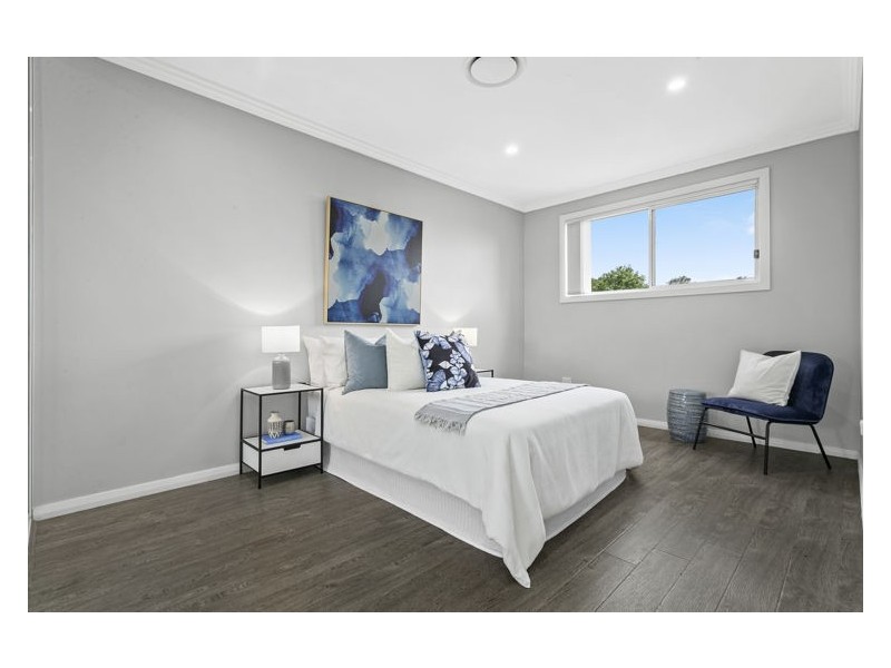 4 Serpentine Street, Merrylands NSW 2160