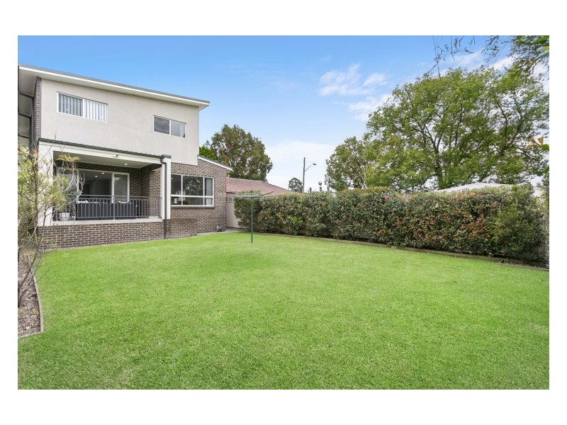 4 Serpentine Street, Merrylands NSW 2160