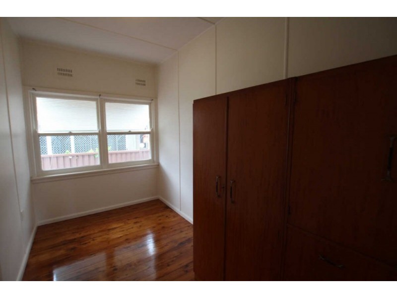 2 BERTHA STREET, Merrylands NSW 2160