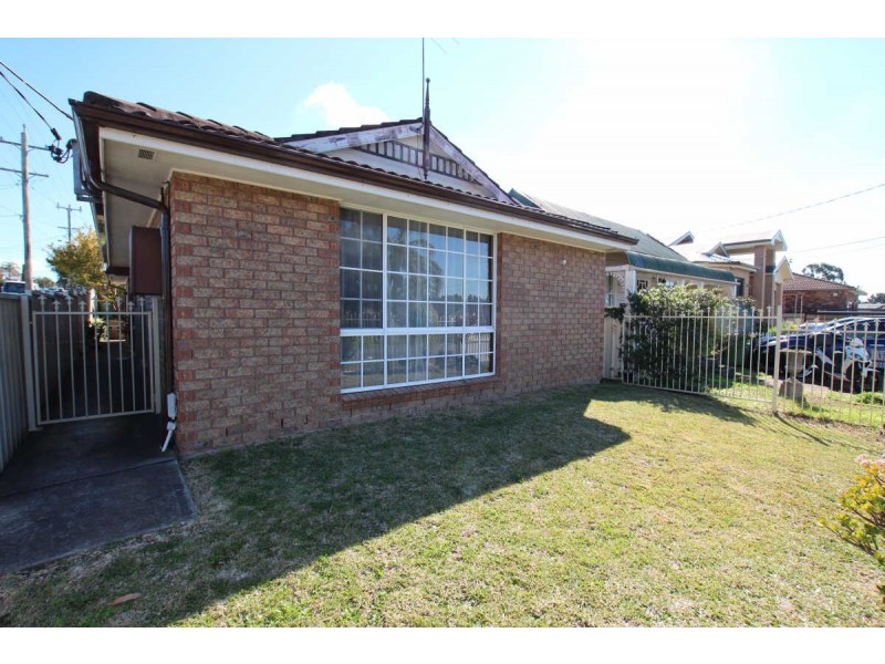 32 ABBOTT STREET, Merrylands NSW 2160
