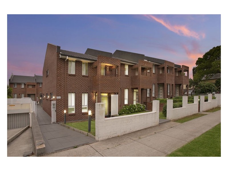 8/19-21 Chiltern Road, Guildford NSW 2161