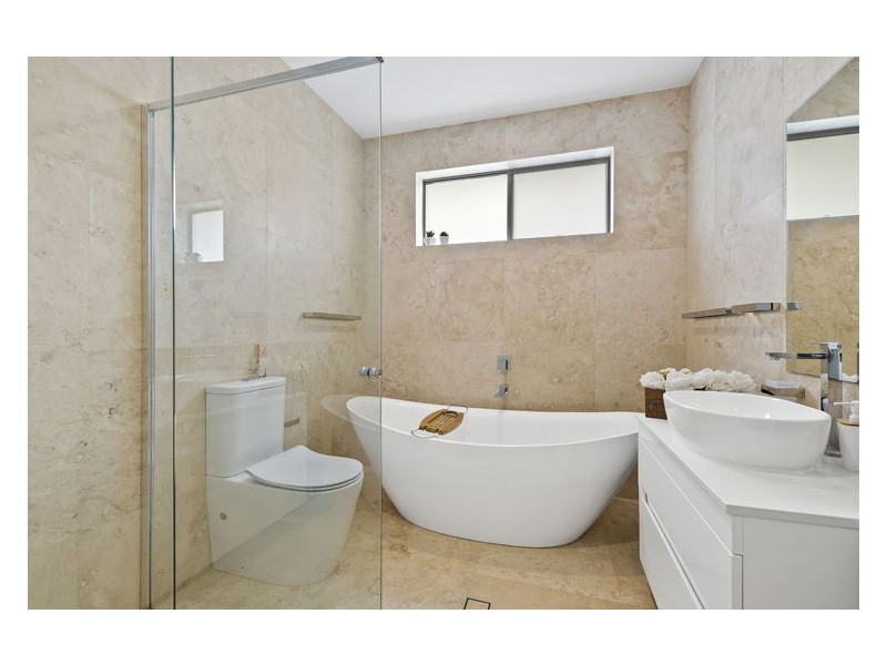 8 Brett Avenue, Constitution Hill NSW 2145