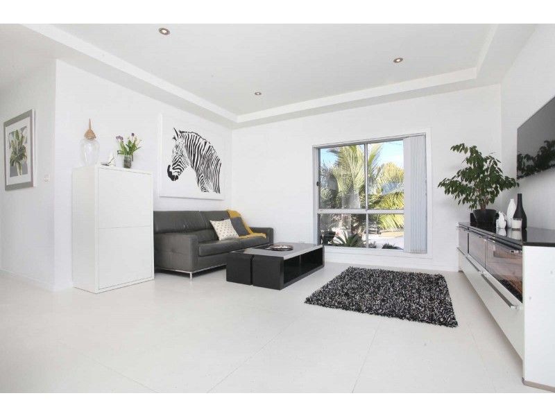 5 LORRAINE PLACE, Merrylands NSW 2160