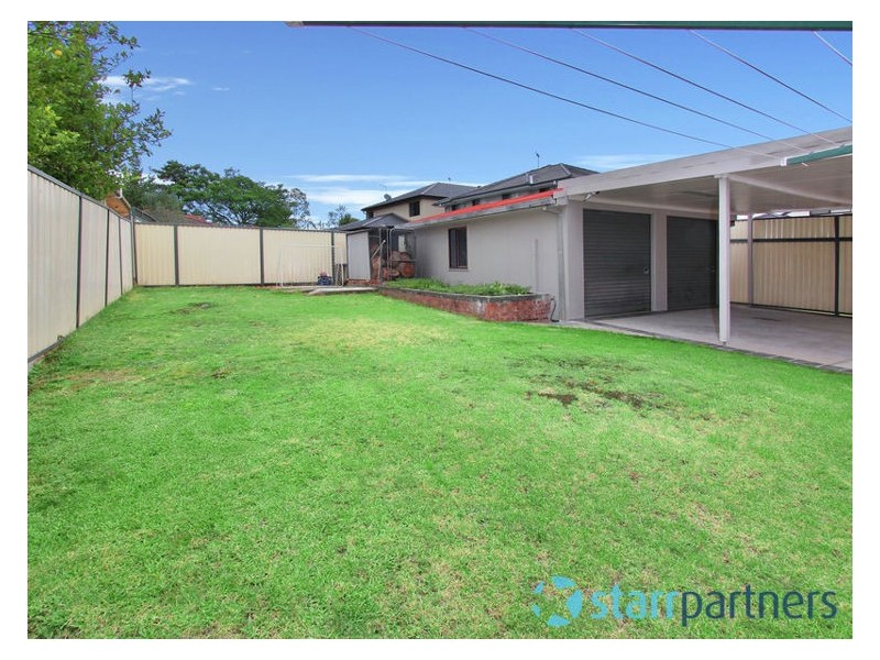 18 Rhodes Avenue, Guildford NSW 2161