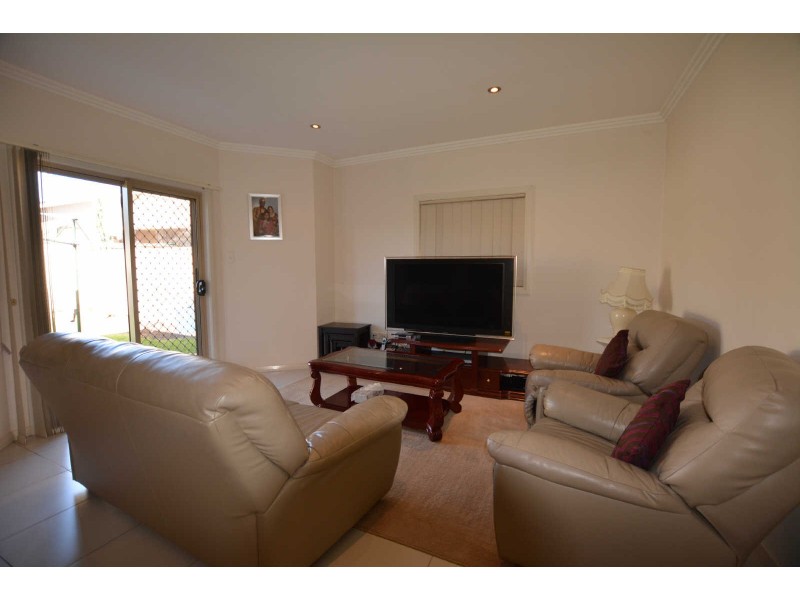 6 BARRETT STREET, Guildford NSW 2161